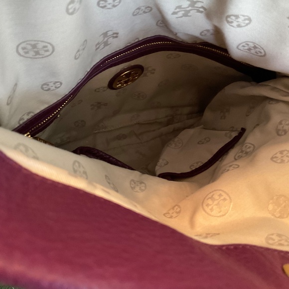 Tory Burch Amanda Foldover Crossbody Purse Pebbled Tumbled Purple Leather - Picture 7 of 7